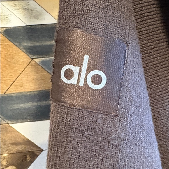 ALO Yoga Scholar Knit High-Waist Cargo Pants size Medium - Picture 5 of 9